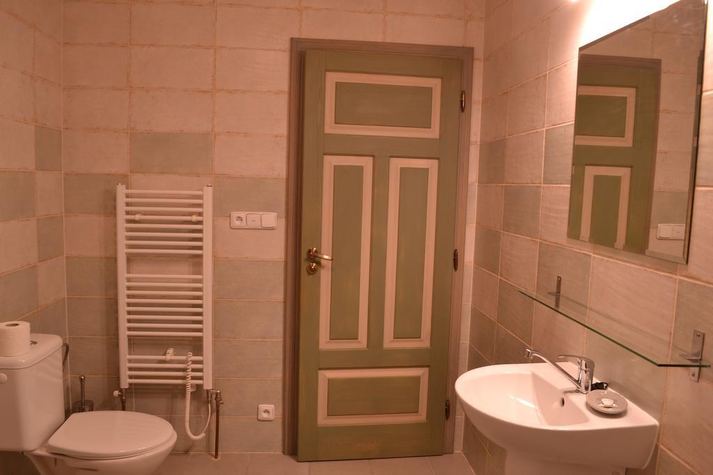 Penzion Dvur Krasikov Kokasice Exterior foto