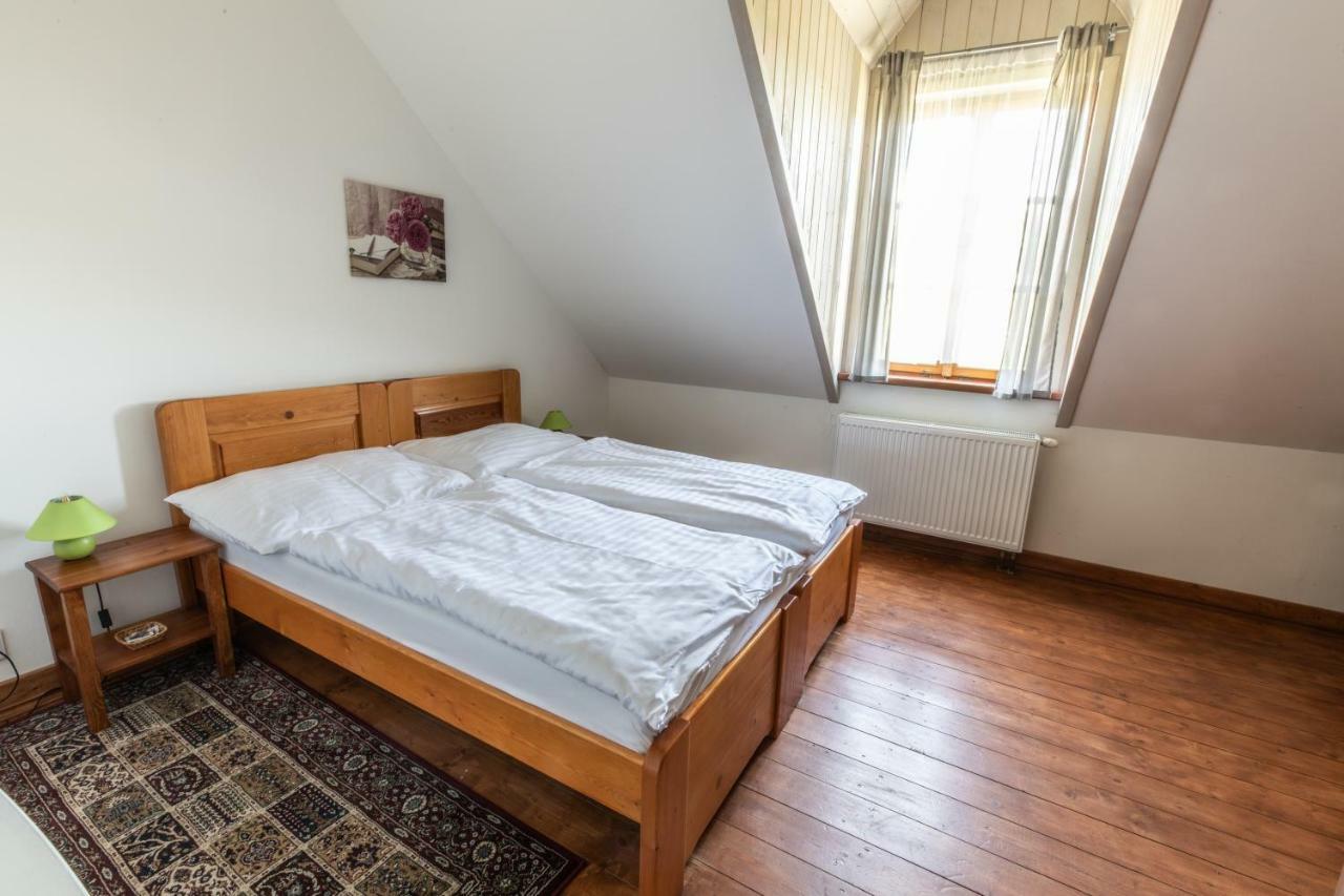 Penzion Dvur Krasikov Kokasice Exterior foto